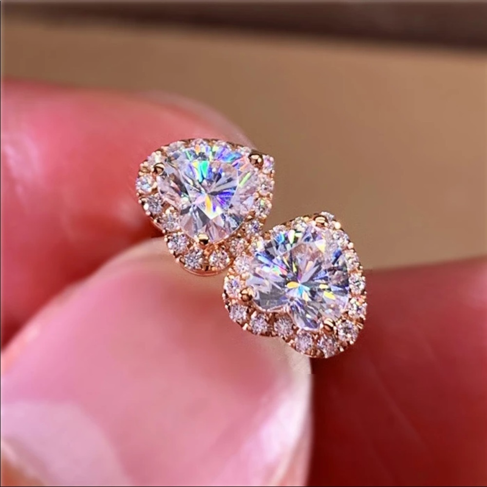 💕New Shiny Hearts Diamond Sweet Stud Earrings 💕 - Picture 5 of 12